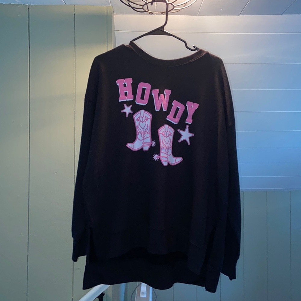 NWT Relaxx “Howdy” Sweatshirt — M